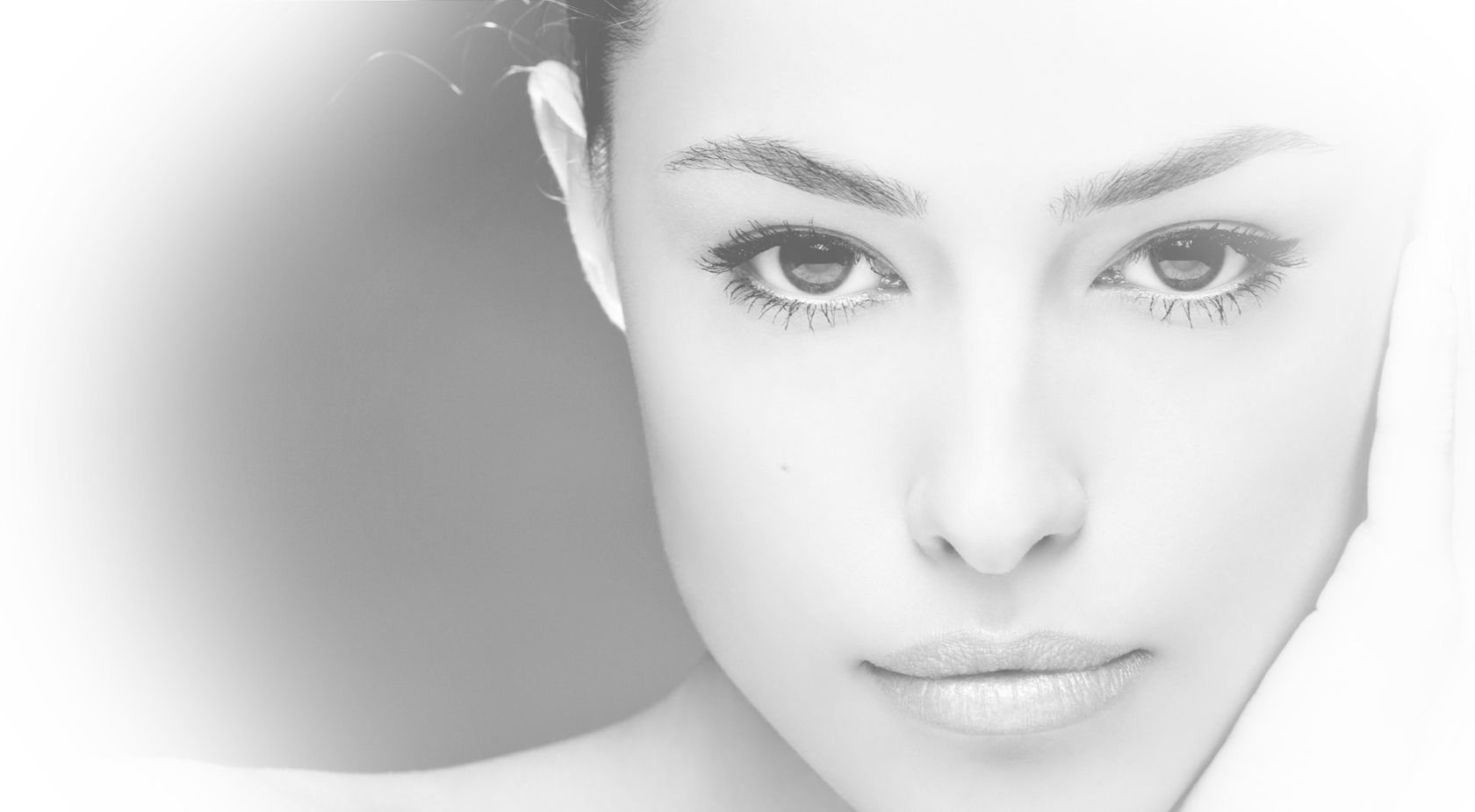 Willkommen bei Esthetic Medicals & Services - Medizinische Spezialkosmetik, Faltenbahndlung sowie Prä- und Postoperative Hautbehandlungen